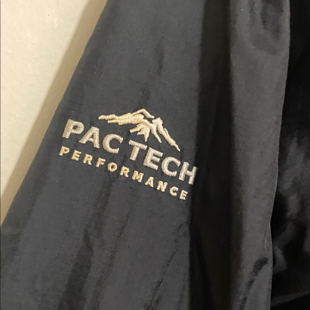 Pactech performance Black HydroVent Jacket windbr… - image 7